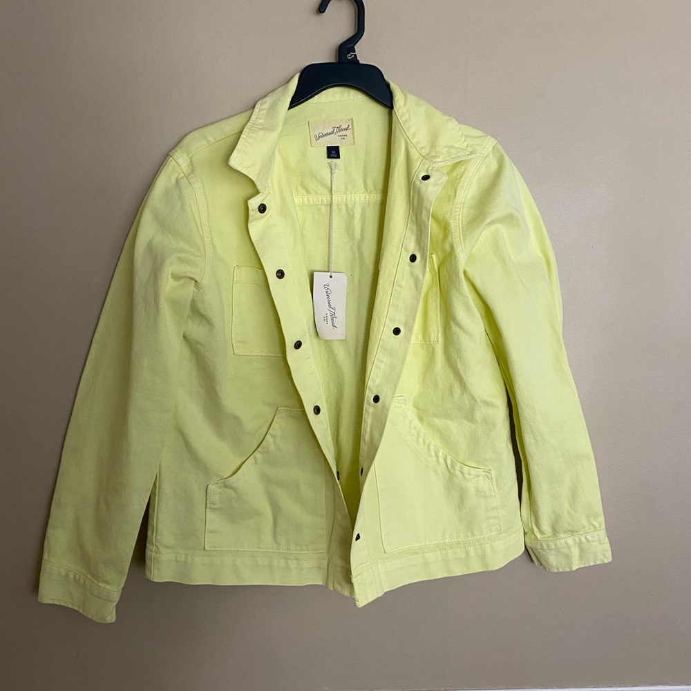 Universal thread jacket